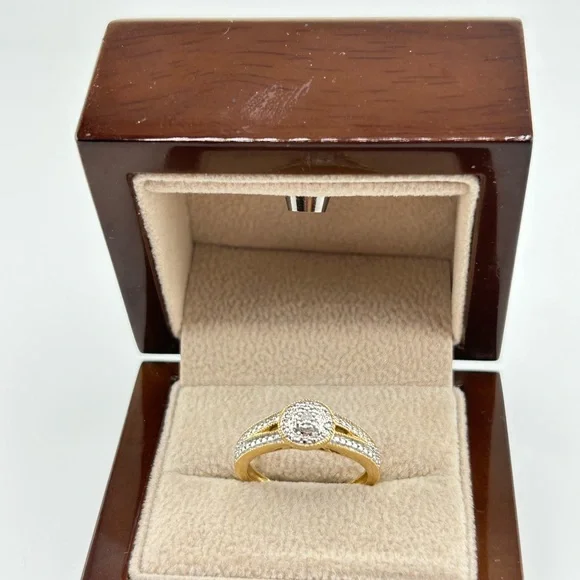 .5 Ct Diamond Oval Cluster 10k Yellow Gold Engagement Wedding Ring Size 7 New